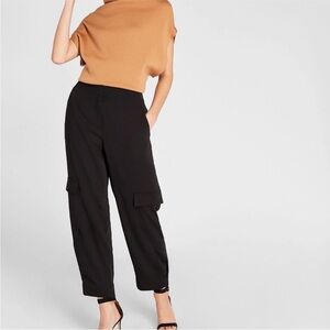 🩷Club Monaco Curved Seamed Cargo Pants